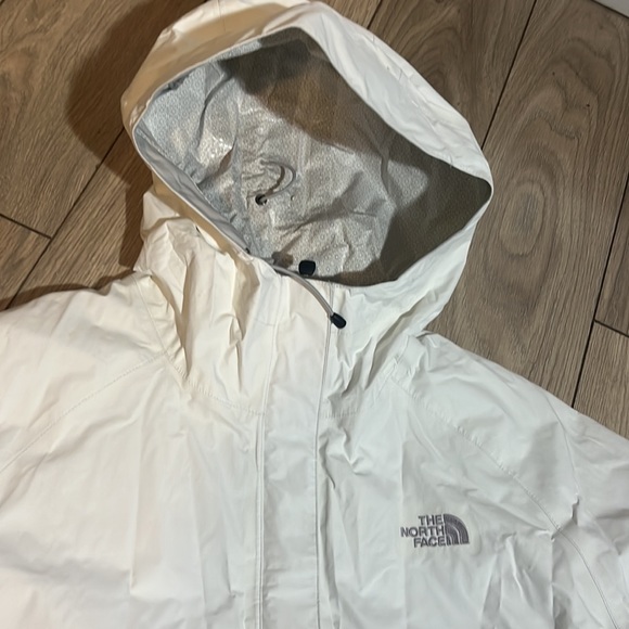 North Face Hyvent DT Jacket - Picture 3 of 8